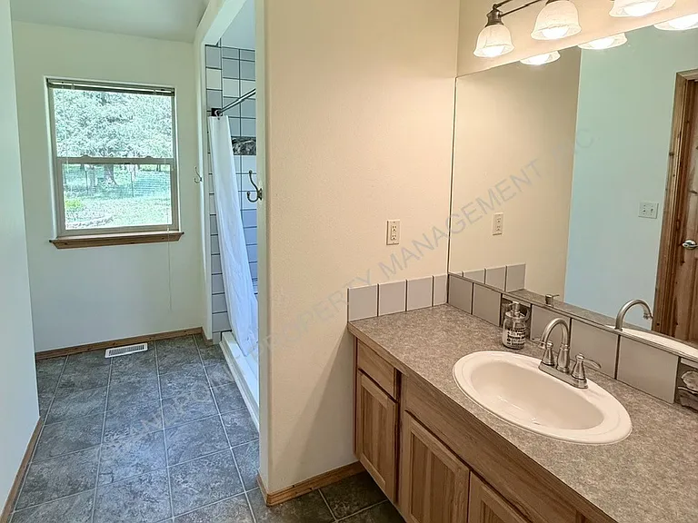 7471 E Honeysuckle Rd — Photo 46