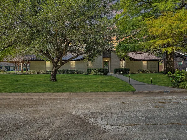 116 Briarwood St, Commerce, TX 75428
