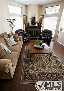 3rd image of 2032 Brookville Ln