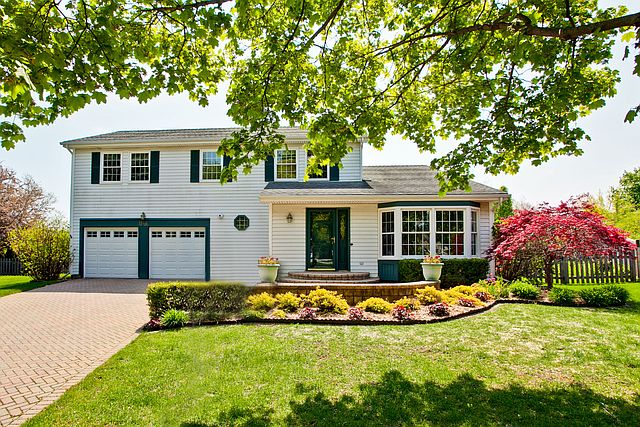 1st image of 1144 Tamarack Ln