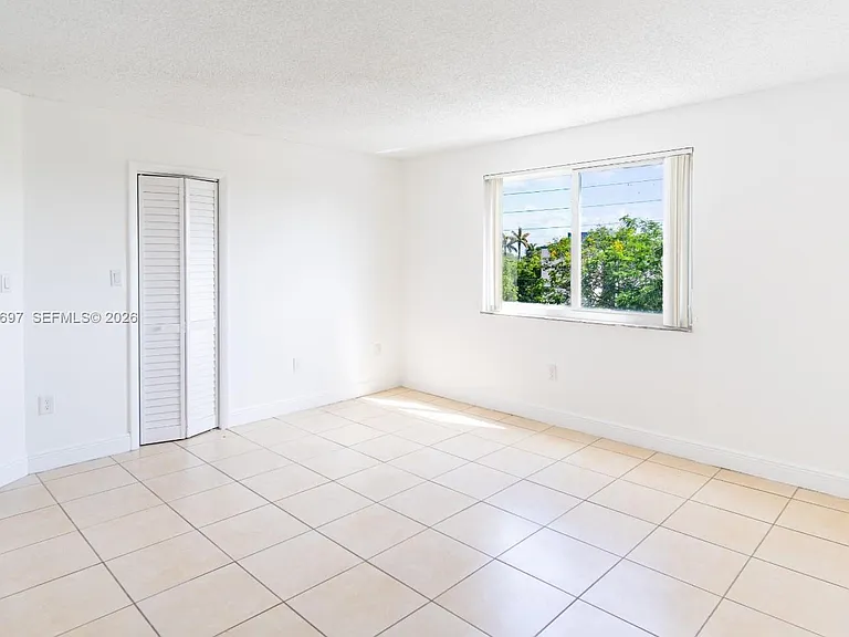 6950 Miami Gardens Dr #2-501 — Photo 27