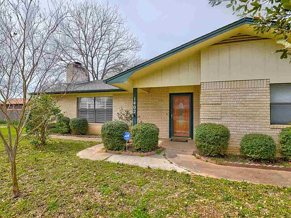 4th image of 1402 Ocotilla Dr