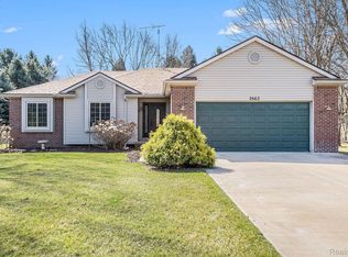 2662 Sandwedge Ln, Pinckney, MI
