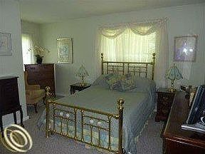 4th image of 30745 Vernon Dr