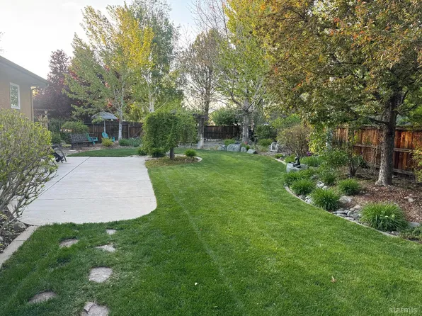 1178 Woodford Ln, Gardnerville, NV 89460