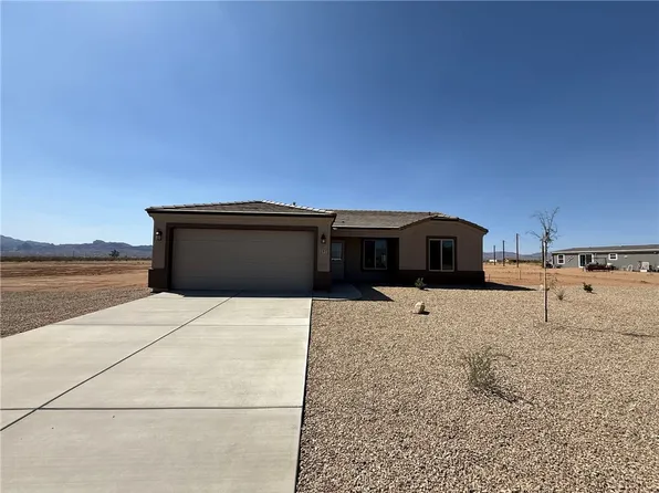 397 S Lochiel Rd, Golden Valley, AZ 86413