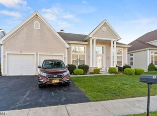 3 Kettle Creek Ct, Barnegat, NJ 08005