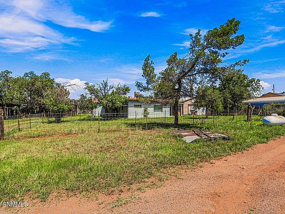 3rd image of 133 Arenas Valley Rd