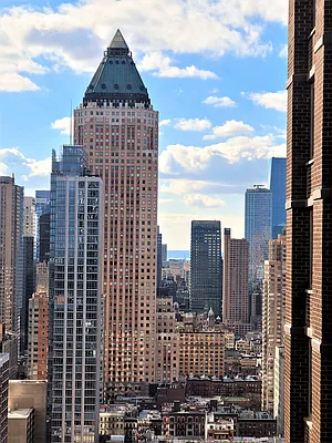 Sold by Corcoran | media 6