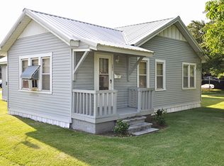 202 Edgar St, Sulphur, LA 70663