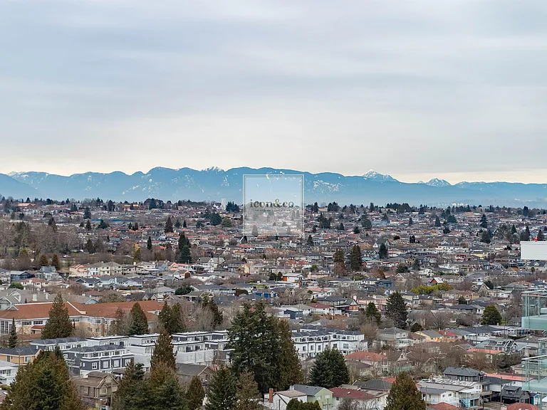 455 SW Marine Dr #3 — Photo 9