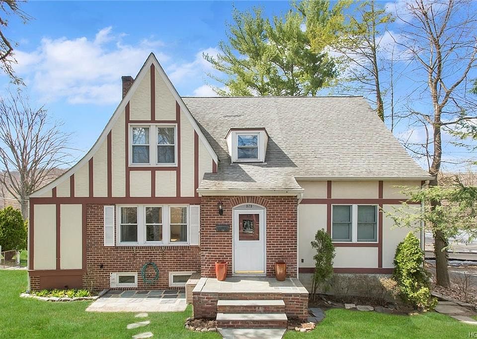 1st image of 575 Marietta Ave