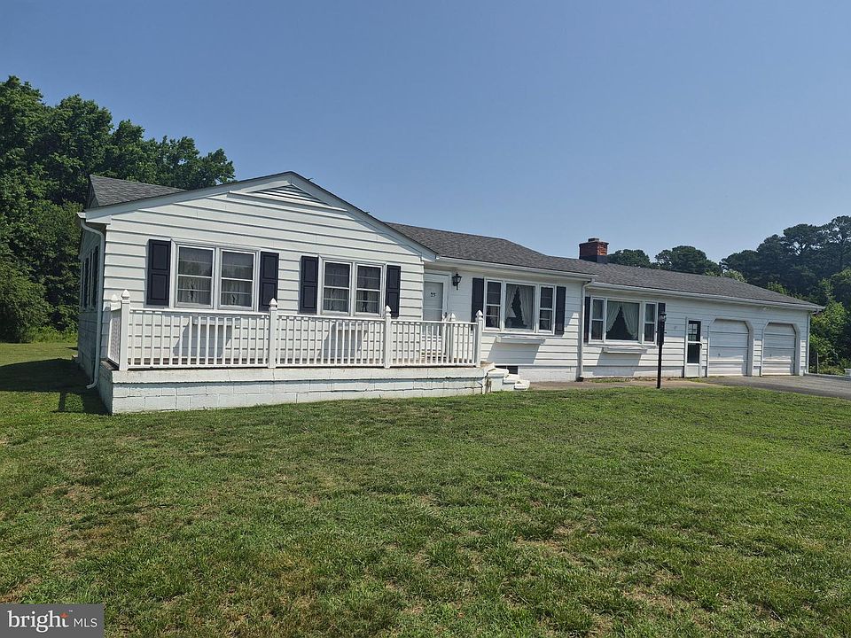 1st image of 1043 Camp Rd