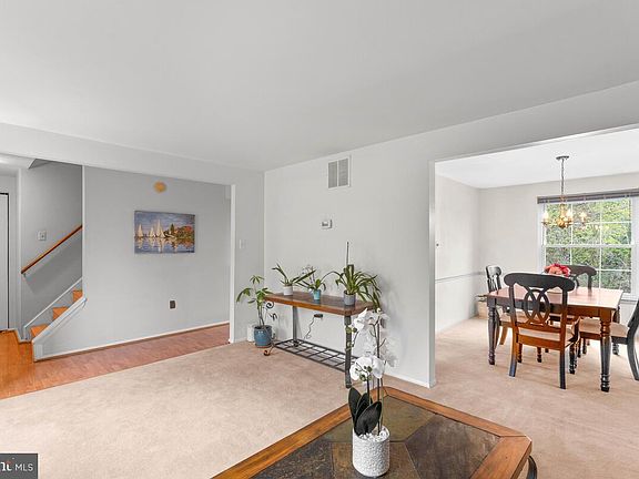 5th image of 25124 Chimney House Ct