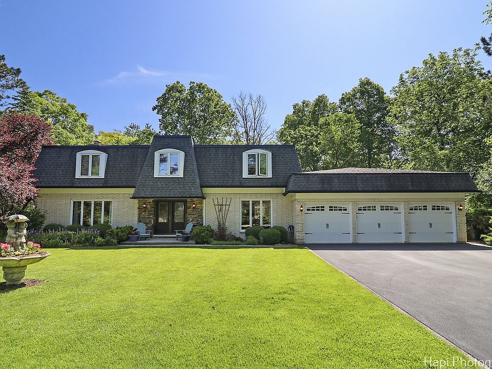 1st image of 27165 W Ivanhoe Ct