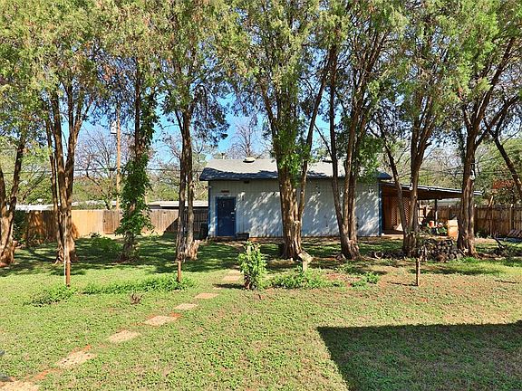4th image of 795 Marsalis Dr