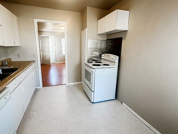 4th image of 2231 NW 26th St