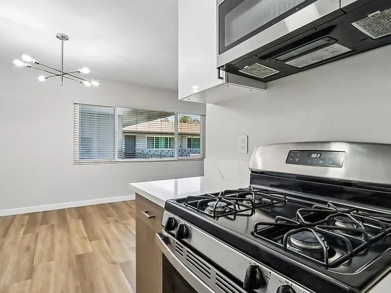 21107 Amie Ave #25 — Photo 18