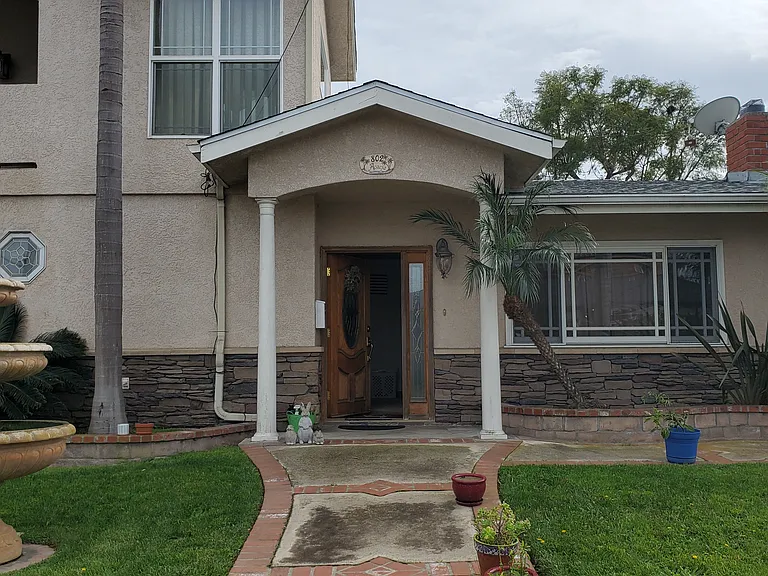 802 Acacia Ave #2 — Photo 24