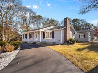 6 Village Ln, East Falmouth, MA 02536