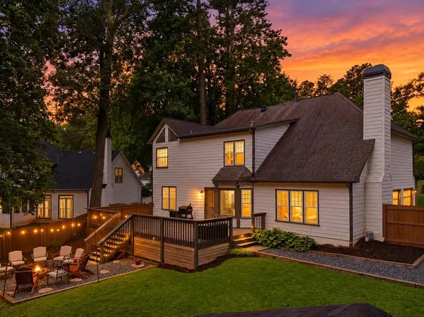 2228 Duck Hollow Dr NW, Kennesaw, GA 30152