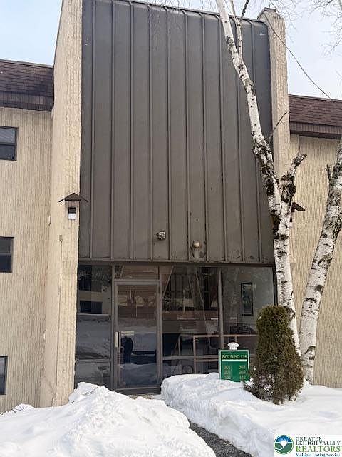 1st image of 139 Foxfire Dr APT 102