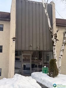 139 Foxfire Dr APT 102, Mount Pocono, PA, 18344