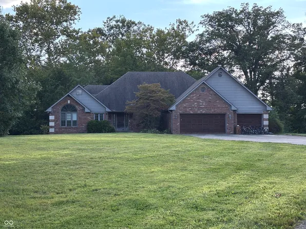 5691 N London Rd, Fairland, IN 46126