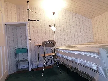 bedroom B