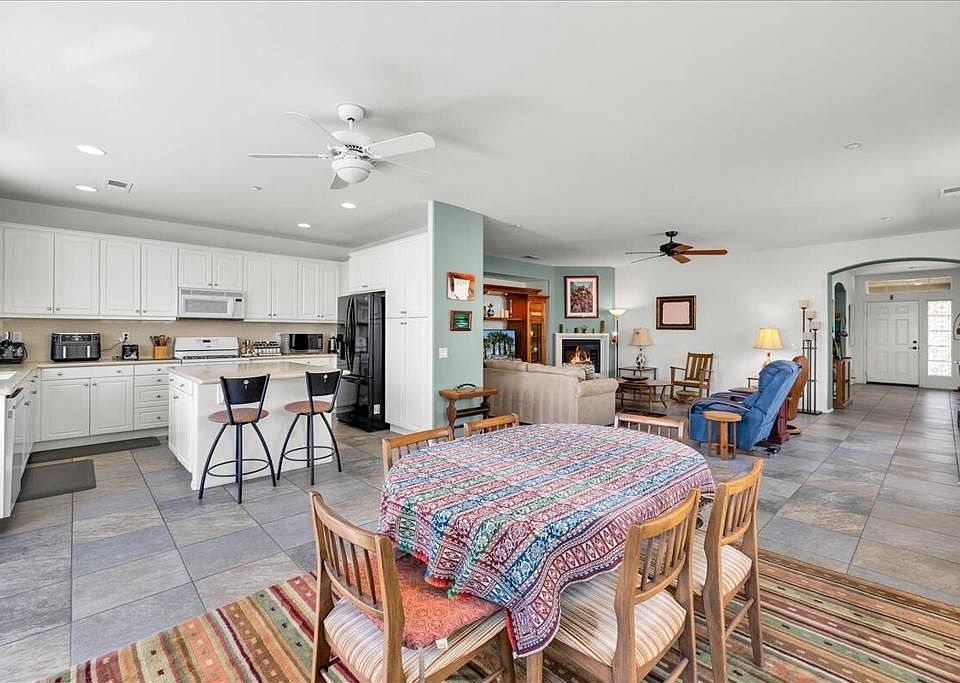 1st image of 2346 Savanna Way