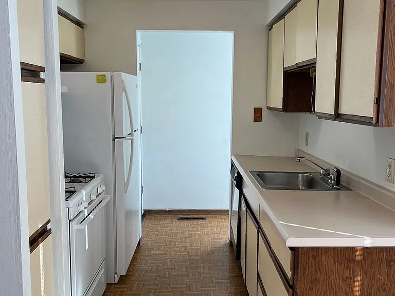 197 Seavey Rd — Photo 2