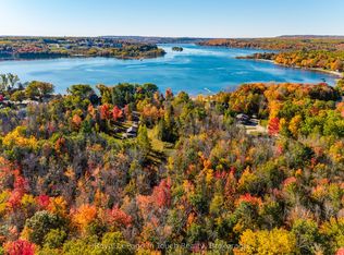 250 Peek A Boo Trl, Tiny, ON L9M 0B7