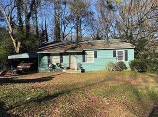 930 Rebel Forest Dr SE, Atlanta, GA 30315