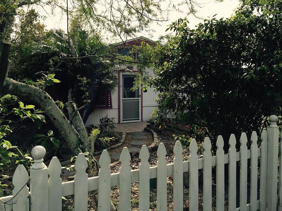 1st image of 1097 Lindholm Pl