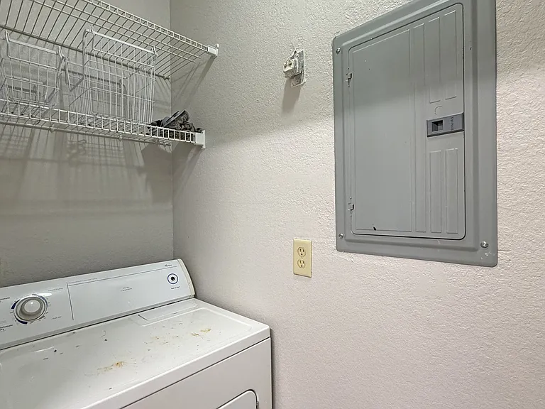 124 SW Peacock Blvd #206 — Photo 16