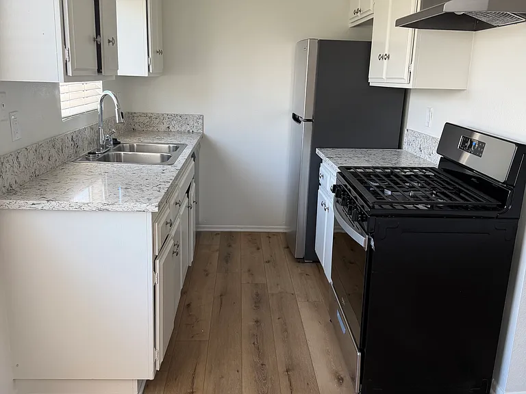 12434 Culver Blvd #6 — Photo 4