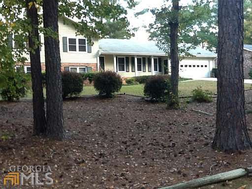 3rd image of 3616 Clubhouse Ln SE
