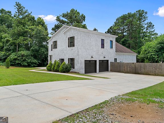 4th image of 1230 Shallowford Rd