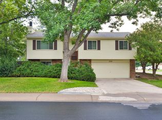 3318 Camelot Dr, Fort Collins, CO 80525