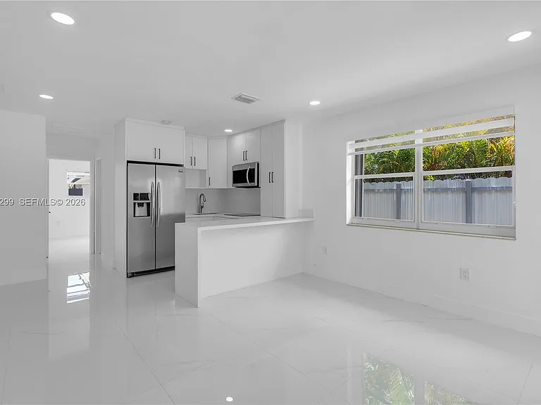 2638 SW 30th Ct #2638 — Photo 5