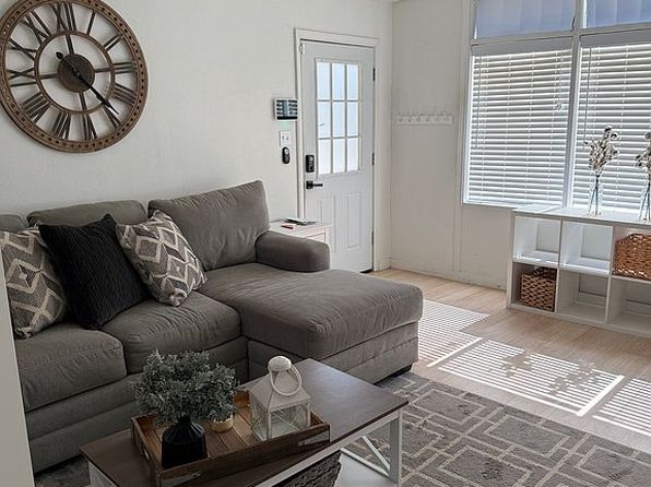 1909 N Penasco Dr