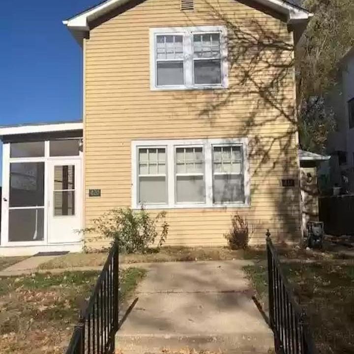 1st image of 420 Walnut St