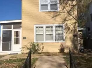 420 Walnut St, Leavenworth, KS 66048