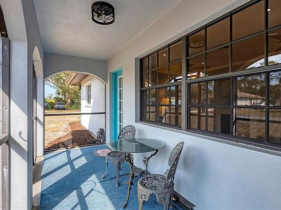 5th image of 332 Cypress Rd