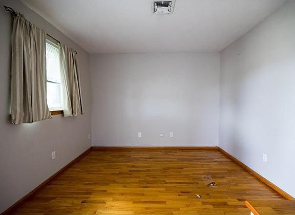 5th image of 2000 Belmont Pl