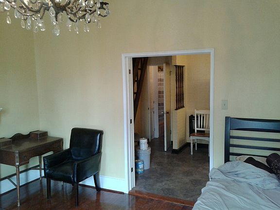 4th image of 821 Barracks St APT 3