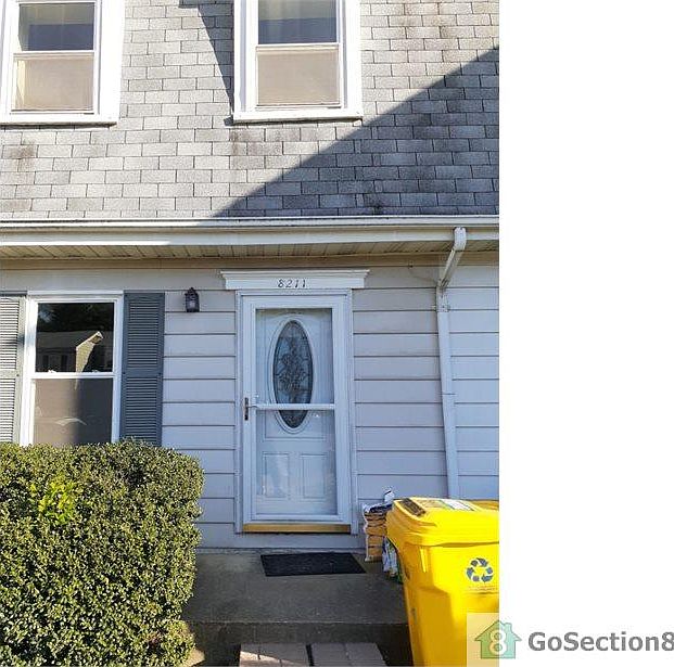 1st image of 8211 Tomlinson Ct