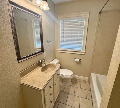 4th image of 2701 Prienwood Dr