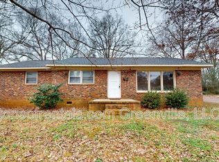 609 13th St, Gaffney, SC 29340