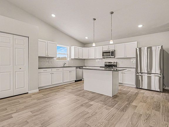 5th image of 4043 Sugarsand Ln